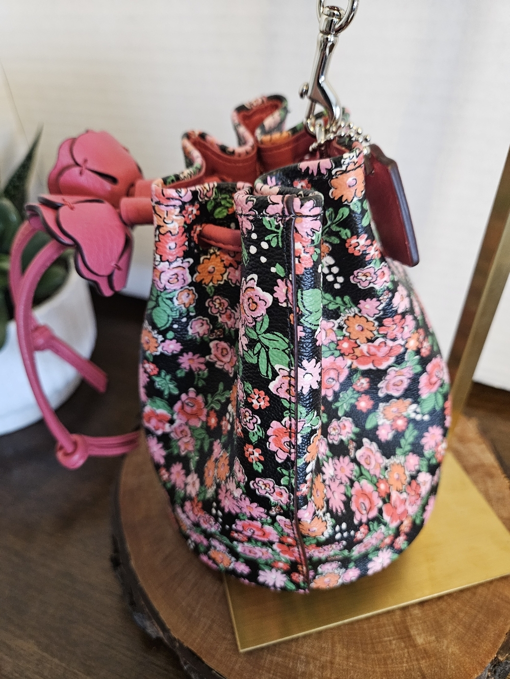 Coach Petal Wristlet /Bucket Bag Posey Cluster Floral Print F57604 - Picture 4 of 12